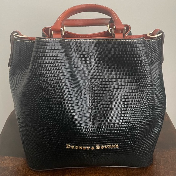 Dooney & Bourke Handbags - 🍂Dooney & Bourke Small Barlow, Black Lizard